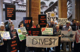 Legislators introduce bill to divest NY pension funds from fossil fuels