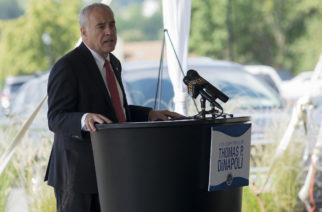 DiNapoli leading Rodriguez in state comptroller race